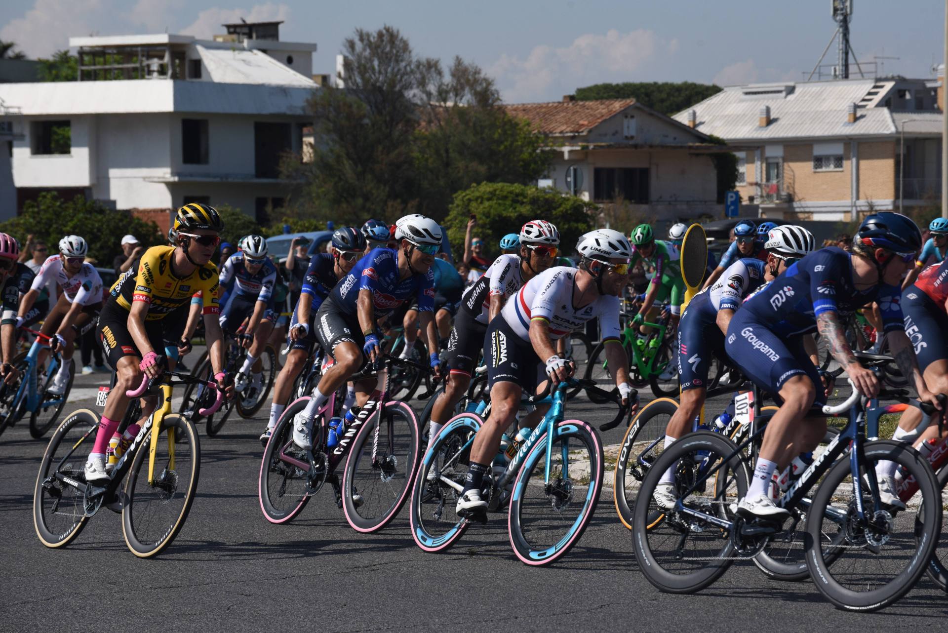 Il giro d''Italia fa tappa a Ostia